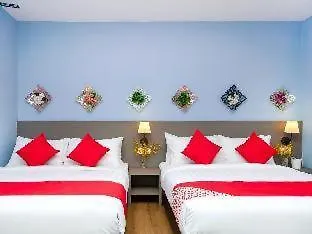 DK Hotel Johor Bahru 2*,